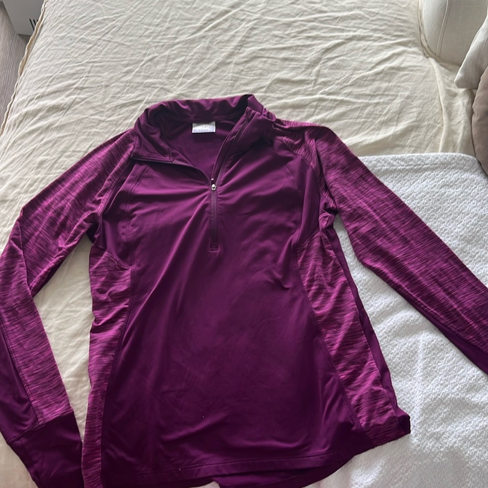Dri-more Danskin womens workout long sleeve shirt.